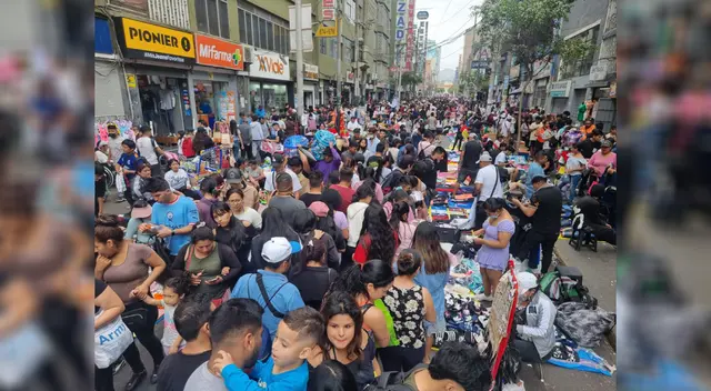 Emporios en Gamarra lucen abarrotados por presencia de compradores