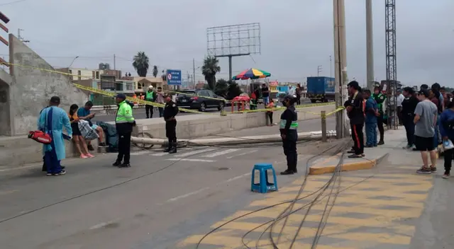 Accidente se produjo a la altura del boulevard de Asia esta tarde. Accidente se produjo a la altura del boulevard de Asia esta tarde.