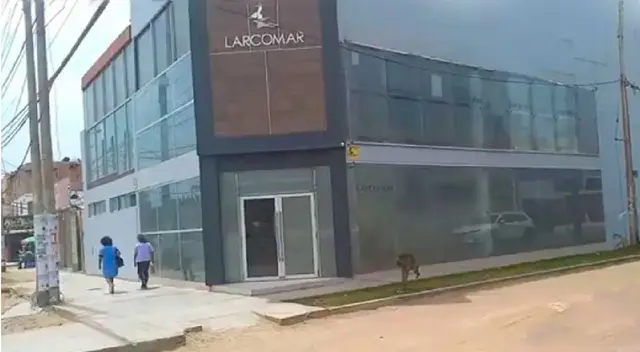 Cevichería Larcomar ubicado en Trujillo Cevichería Larcomar ubicado en Trujillo