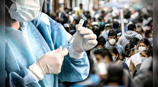 Vacuna bivalente se aplicará primero a personal de salud. Vacuna bivalente se aplicará primero a personal de salud.