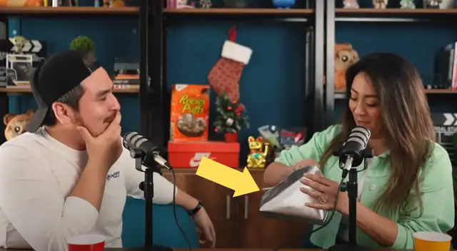 Cathy Sáenz mostró las cosas ocultas que tiene su cartera para tener relaciones. Cathy Sáenz mostró las cosas ocultas que tiene su cartera para tener relaciones.