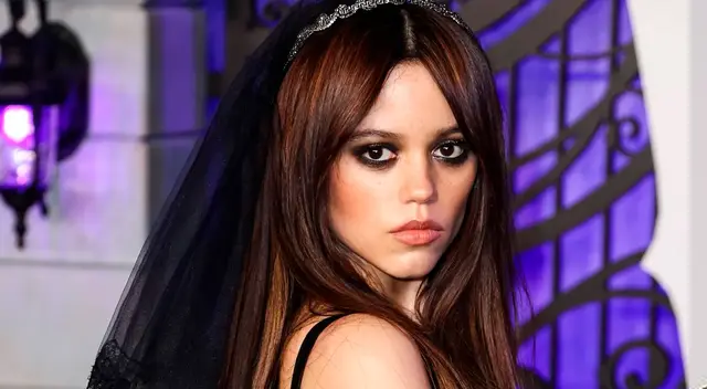 Jenna Ortega es una de las favoritas a ganar los Globos de oro 2023.