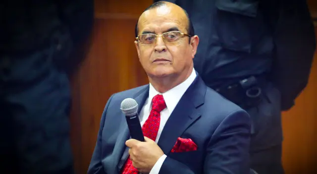 Vladimiro Montesinos habría intentado parar con las protestas en el Perú. Vladimiro Montesinos habría intentado parar con las protestas en el Perú.