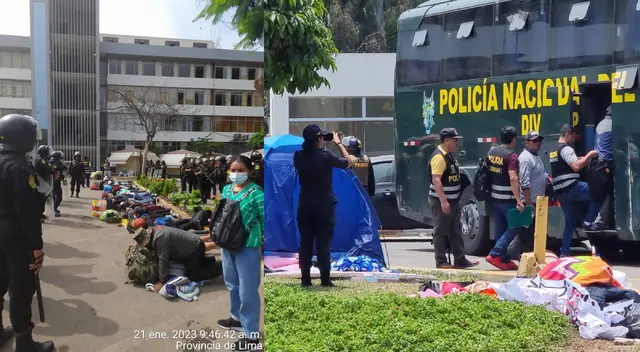 Detenidos dentro de la Universidad San Marcos