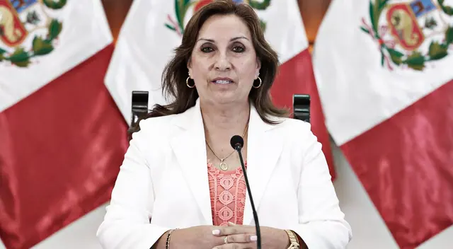 La presidenta Dina Boluarte intentó renunciar en dos ocasiones, según fuentes de La República.