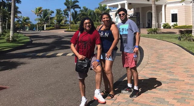 Carlos Vílchez junto a sus hijos Karla y JeanCarlo. Foto: Instagram   