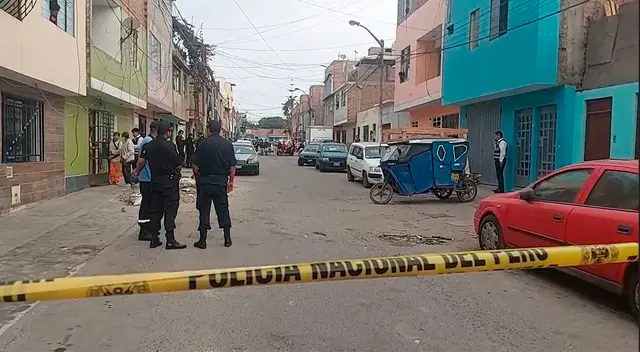 Dos hombres asesinados a plena luz del día. Dos hombres asesinados a plena luz del día.