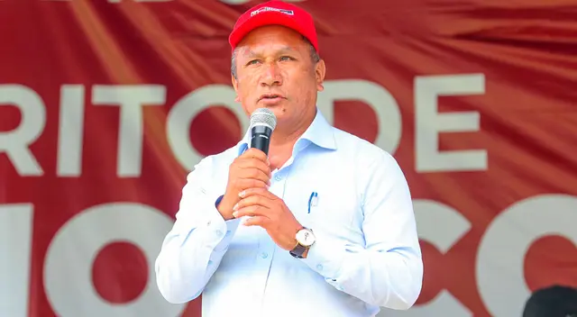 Dictan impedimento de salida del país para el hijo del ex ministro Juan Silva Dictan impedimento de salida del país para el hijo del ex ministro Juan Silva