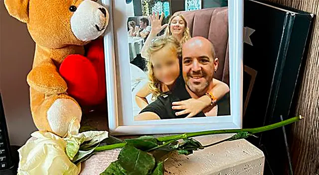 La niña sufrió de fuertes dolores abdominales y vómitos durante una semana. La niña sufrió de fuertes dolores abdominales y vómitos durante una semana.