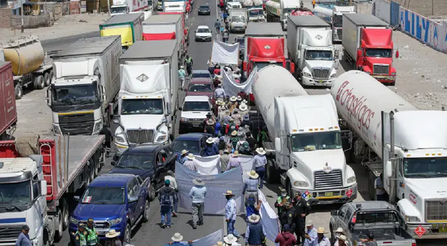 Representantes de gremios anuncian posible paro nacional.