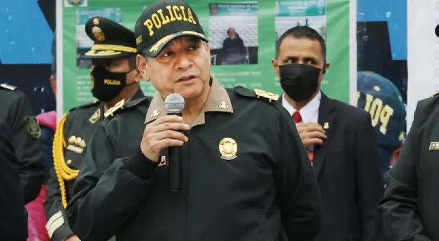 Jorge Angulo Tejada  juramenta como nuevo comandante general de la PNP
