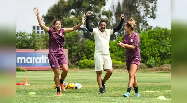 John Tierradentro llegó al Perú para aportar su experiencia en beneficio de la 'U' y su hinchada lo respalda.