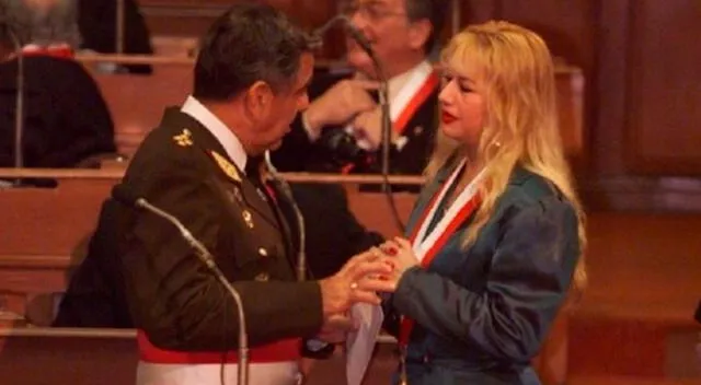 Susy Díaz juramentó en 1995 como congresista. Foto: Difusión   