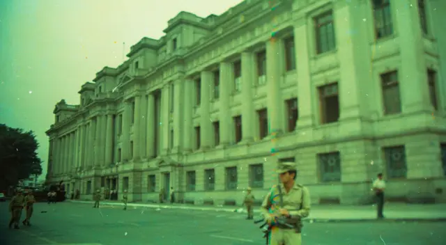 Militares permanecieron en el Palacio de Justicia.