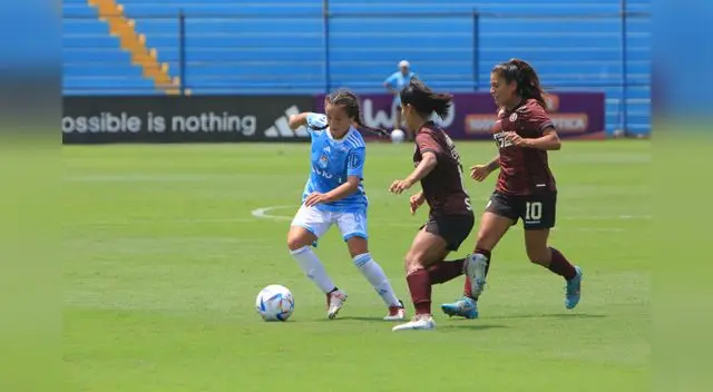 Universitario superó por 1-0 al Sporting Cristal en el encuentro desarrollado en el estadio Alberto Gallardo.