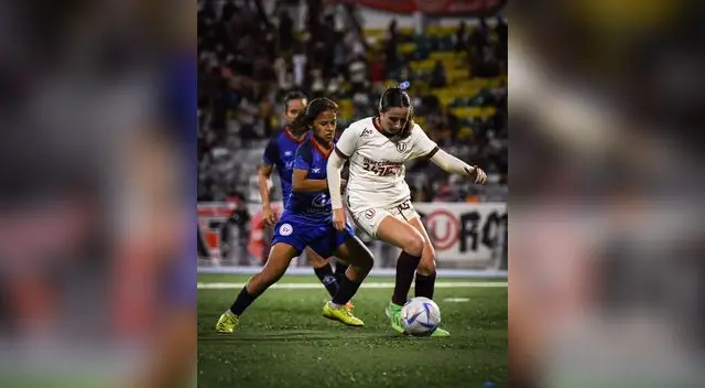 La 'U' encontró un duro rival en Sporting Victoria, pero al final su experiencia de equipo fue fundamental.