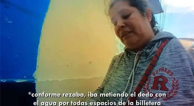 Falsa gitana le quitó su dinero a youtuber.