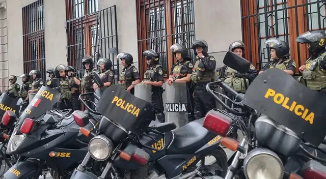 reportan gran contingente policial en la Sala Penal del Poder Judicial reportan gran contingente policial en la Sala Penal del Poder Judicial