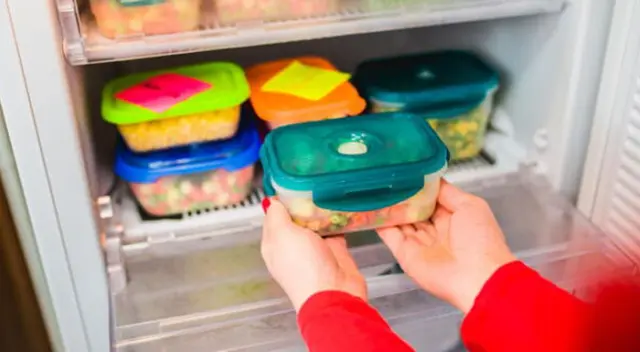 Descubre cuáles son las razones para no guardar comida preparada por bastante tiempo en la nevera.