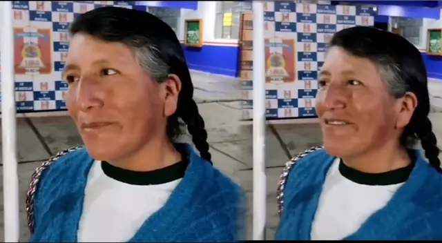 Clara feliz tras estudiar su primaria, algo que nunca pudo hacer de niña.