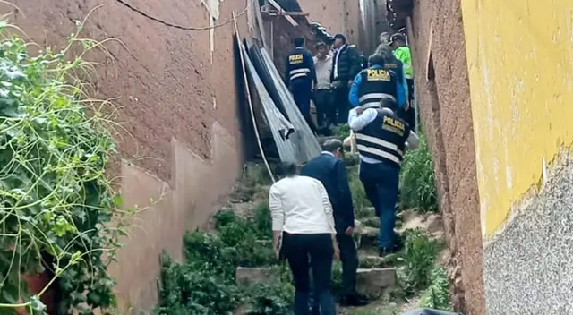 Trabajo de la Policía y bomberos se complicó por el difícil acceso. Trabajo de la Policía y bomberos se complicó por el difícil acceso.