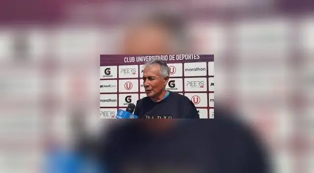 César Adriazola un , lateral con una zurda con mucha potencia y lo llegaron a comparar con los disparos de 'Lolo' Fernández.