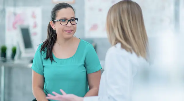 Es una patología de origen genético que se caracteriza por la deficiencia de una enzima.