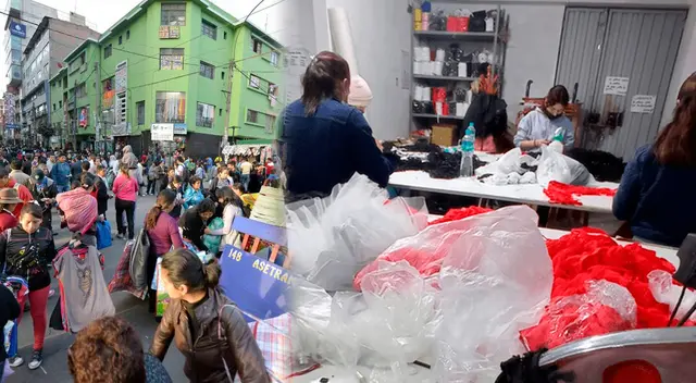 Personas que trabajan dentro de estos talleres ganarían hasta 20 soles diarios.