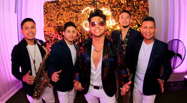 Listos para cantar a Mamá