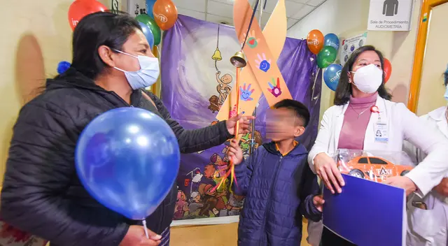 Mamita recibió la mejor noticia al saber que su hijo venció el cáncer.