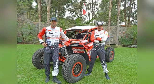 Anibal Aliaga y su copiloto. Anibal Aliaga y su copiloto.