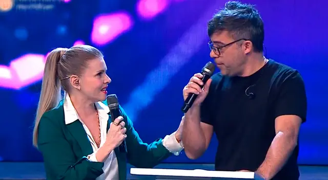 Johanna San Miguel y Renzo Schuller se lucen hablando en inglés.