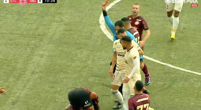 Tarzán Riveros fue expulsado del partido. Tarzán Riveros fue expulsado del partido.