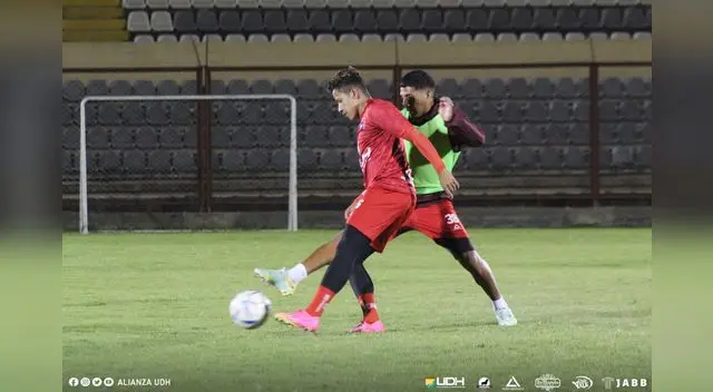 Alianza Universidad de Huánuco es un equipo muy compacto en todas sus líneas. Alianza Universidad de Huánuco es un equipo muy compacto en todas sus líneas.