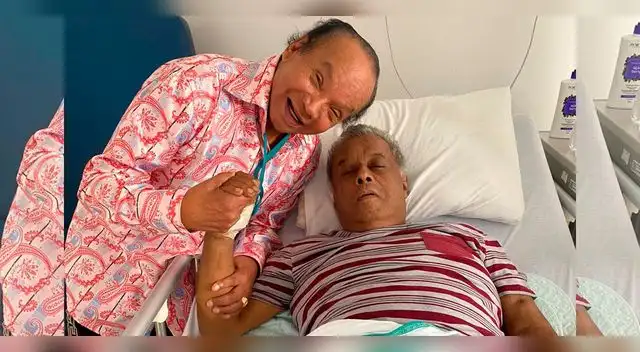 Solidario con el amigo caido.