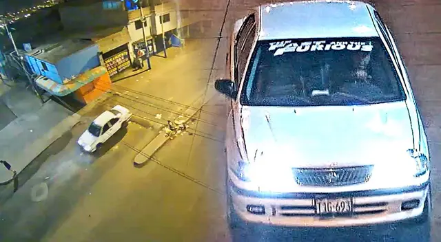 La mujer de 33 años falleció cuando era conducida al hospital de Villa El Salvador.