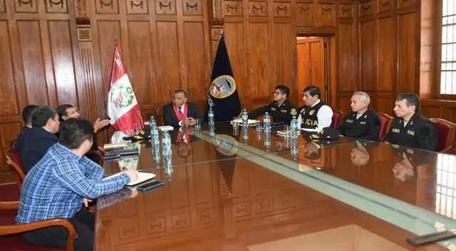 Corte de La Libertad y la Policía se reúnen para activar Unidad de Flagrancia de Trujillo Corte de La Libertad y la Policía se reúnen para activar Unidad de Flagrancia de Trujillo