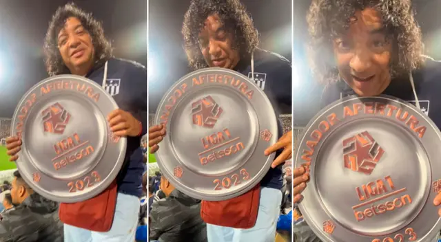 Carlos Vílchez festejó el título de Alianza Lima. Carlos Vílchez festejó el título de Alianza Lima.