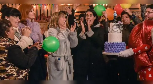 Celebran éxito de comedia que protagonizaron.