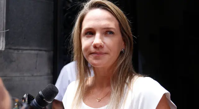 Luciana León será denunciada constitucionalmente por tres delitos de corrupción. Luciana León será denunciada constitucionalmente por tres delitos de corrupción.