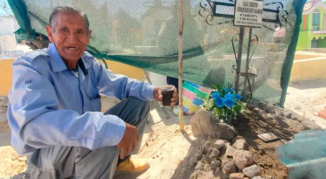 Padre de familia visitó a su padre en el cementerio Paz Eterna del Cono Norte, en Arequipa.