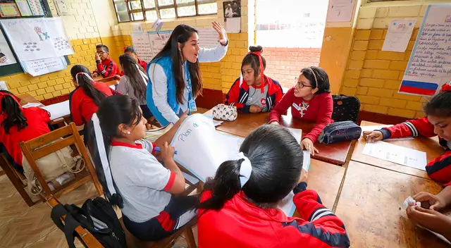 Educación financiera en colegios del país.