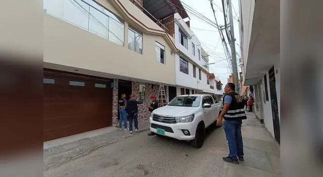 Agentes usaron una escalera para ingresar por la ventana del domicilio.