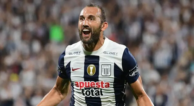 Hernán Barcos no desaprovecha la oportunidad y anota el primero de la noche. Hernán Barcos no desaprovecha la oportunidad y anota el primero de la noche.