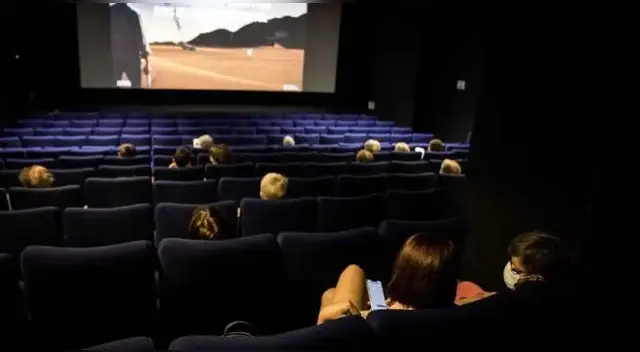 Trabajadores de Cinemark Mega Plaza encontraron lo impensado y es viral en Twitter.