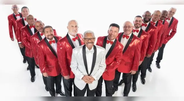 "El Gran Combo" de Puerto Rico felices de brindar concierto en Perú.