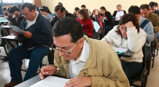 Hoy más de 117 mil profesores darán el examen para el ascenso Docente 2023 Hoy más de 117 mil profesores darán el examen para el ascenso Docente 2023