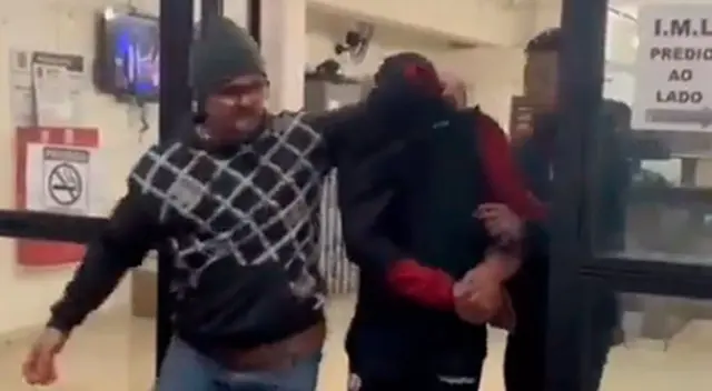 Preparador físico de Universitario se quedó en Brasil a la espera de la decisión policial. Preparador físico de Universitario se quedó en Brasil a la espera de la decisión policial.