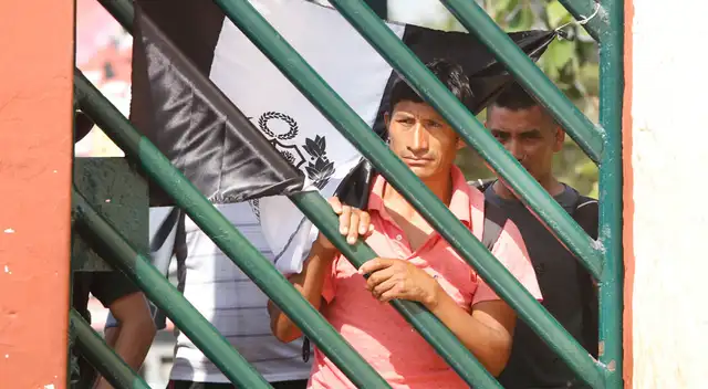 Estudiantes de San Marcos toman la universidad por ruidos generados en conciertos.