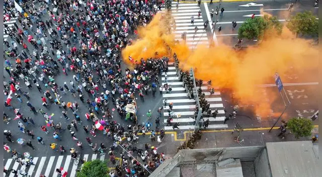 Manifestantes ingresaron a avenida Abancay